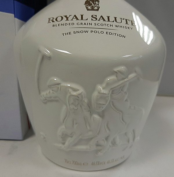 Chivas Royal Salute 21 Snow Polo Edition Whisky