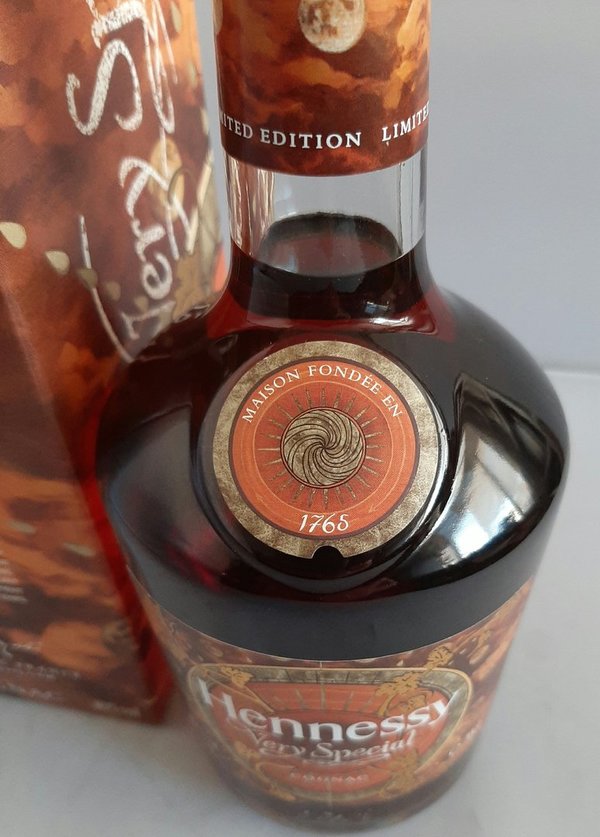 Hennessy Cognac V.S Faith  Limited Edition