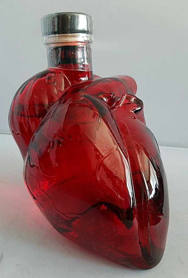 Sangre de Vida Tequila Blanco in Flasche in der Form eines Herz