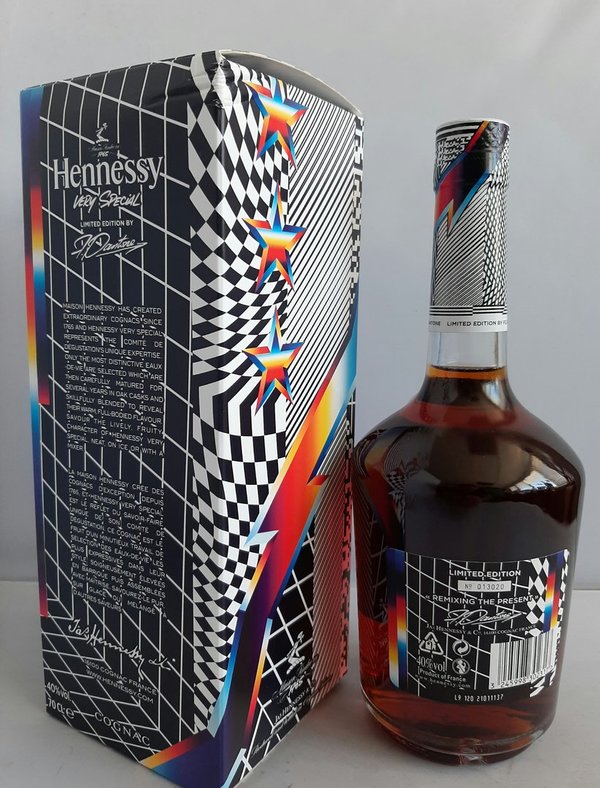 Hennessy COGNAC VS Limited Edition by PANTONE